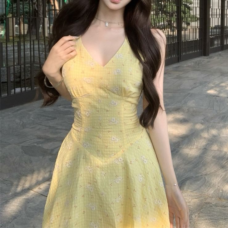 V-Neck Sundress Floral Sleeveless Midi