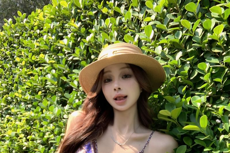 V-Neck Paisley Camisole Peplum Print Top