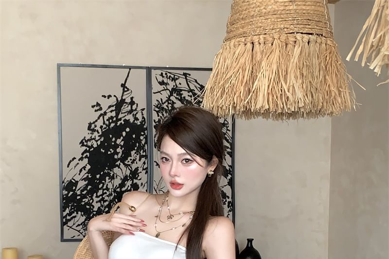 Asymmetrical Top Ruffle Plain Strapless