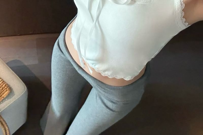 Scoop Bow Cropped Halter Plain Top Lace Neck Trim