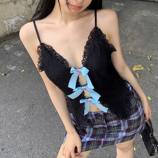 Trim Camisole Cutout Bow Lace Top