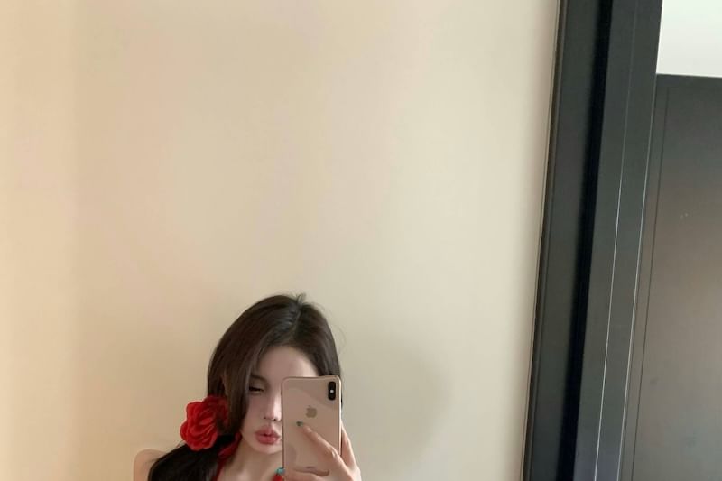 Top Plain Dotted Ruffle Hem Halter-Neck