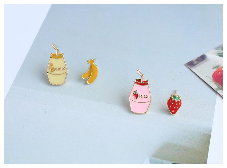 Earring Milk / Asymmetrical Clip-On Fruit Stud