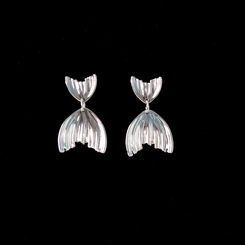 Clip-On / Tail Fish Earring Stud