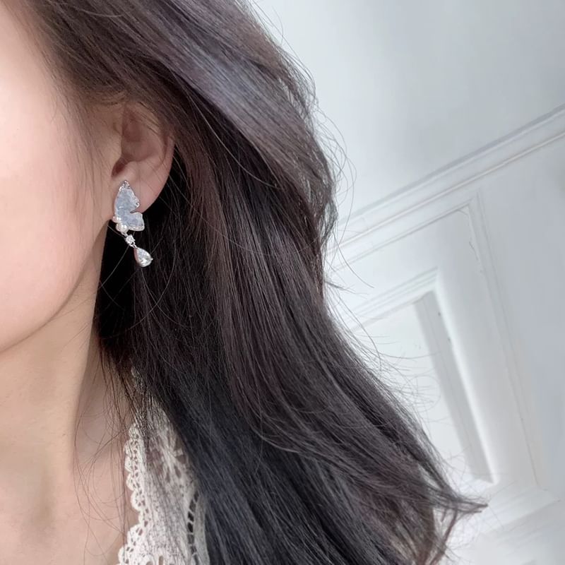 Pearl Earring / Rhinestone Butterfly Drop Clip-On Faux