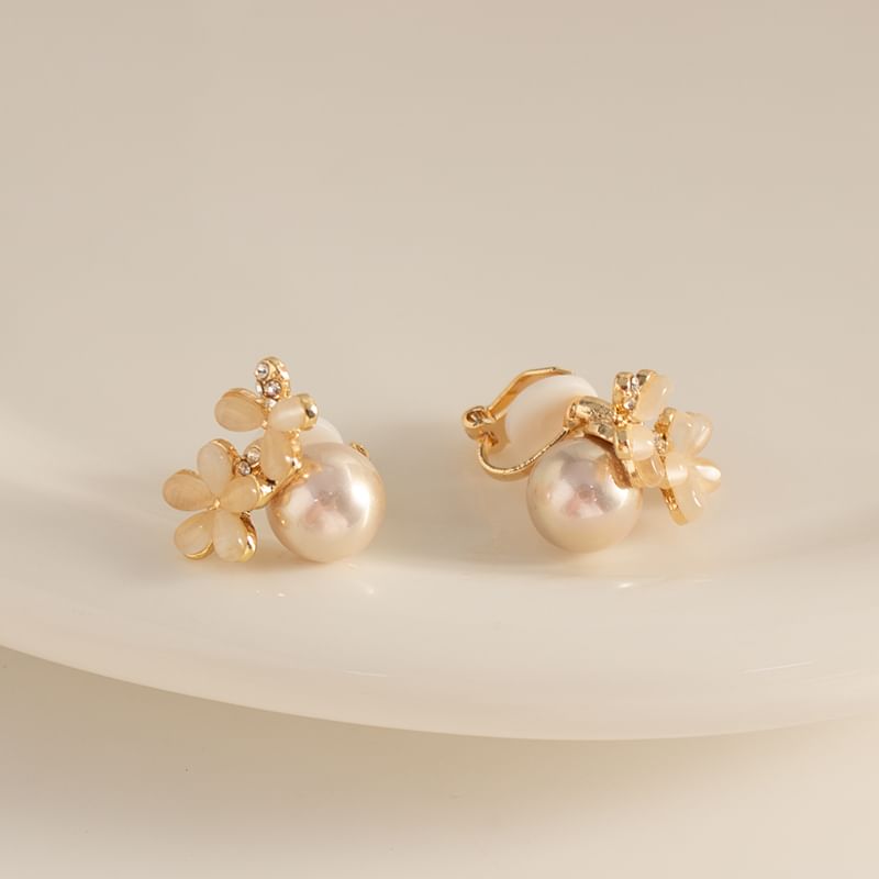 Alloy (Various Designs) Pearl Cat Stud Cuff Stone Eye Earring Faux / Ear Floral