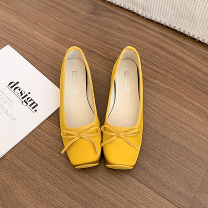 Ribbon Flats Toe Square Accent