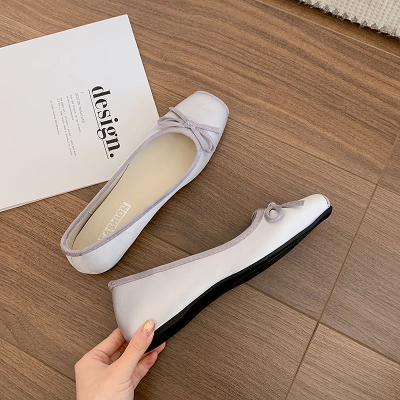Ribbon Flats Toe Square Accent