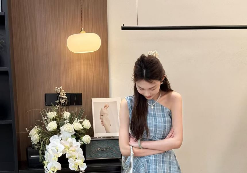 Top Plaid Sleeveless Asymmetrical