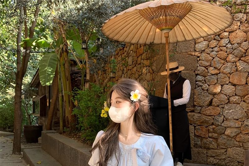 Lace Crew Blouse Neck Bow Trim Puff-Sleeve Accent