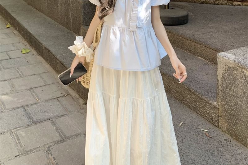 Lace Crew Blouse Neck Bow Trim Puff-Sleeve Accent