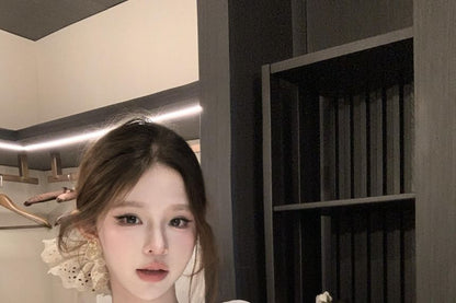 Ribbed Trim Short-Sleeve Fit Plain Slim V-Neck Cold-Shoulder Lace Tee