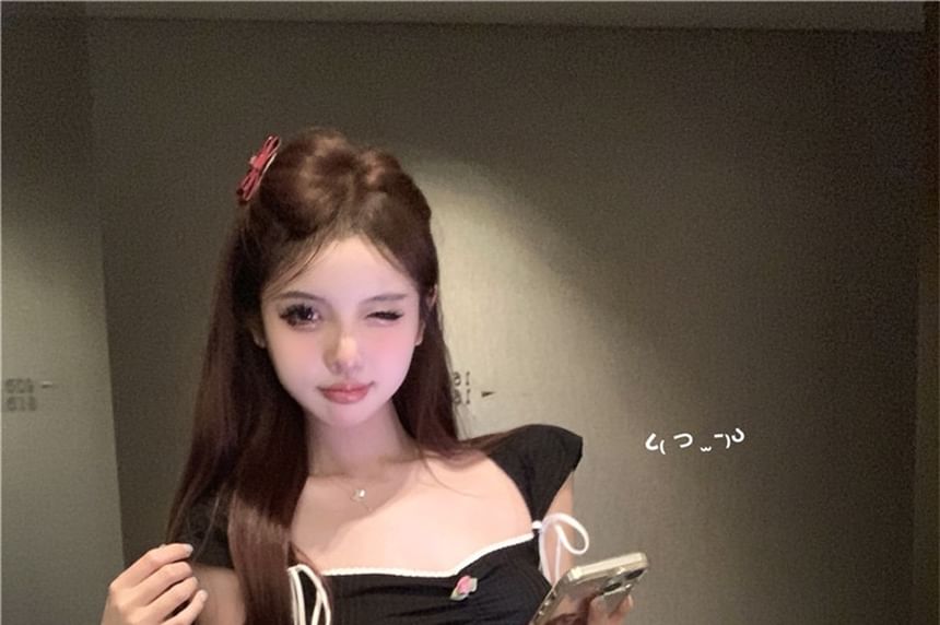 Bow Slim Fit Contrast Cap-Sleeve Crop T-Shirt Trim