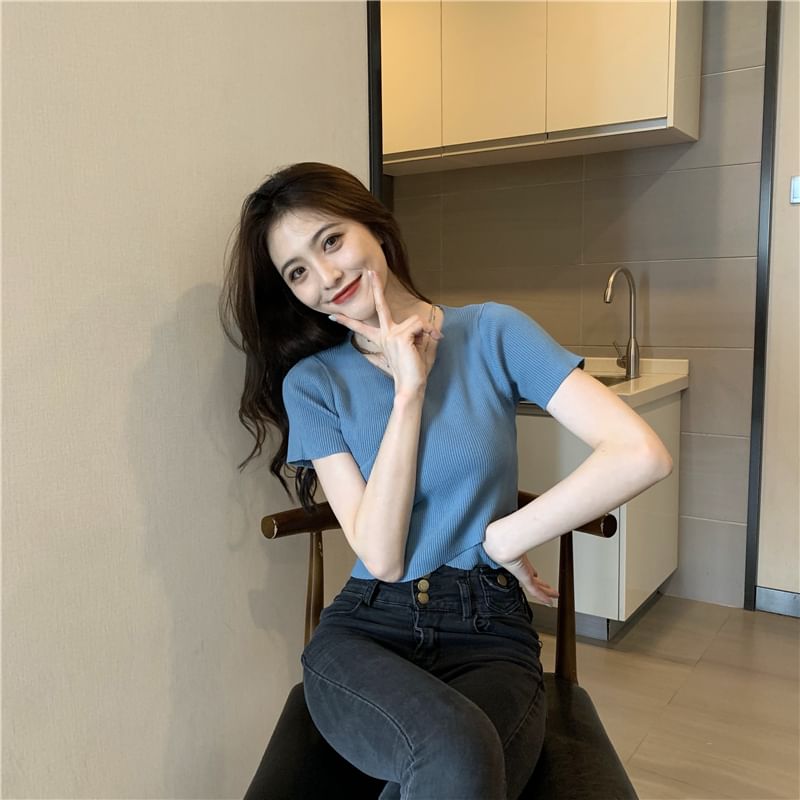 Short-Sleeve Crop V-Neck Tee Asymmetrical Plain Ribbed