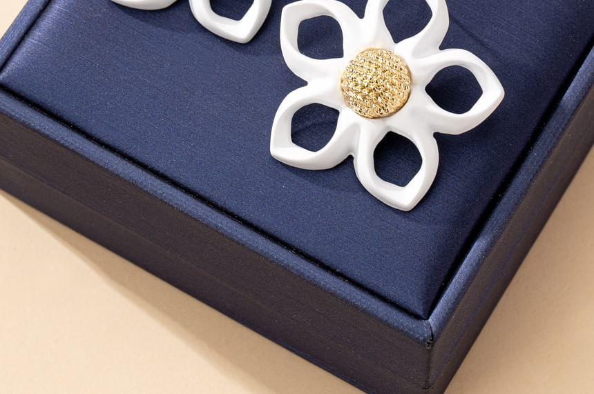 Stud Floral Alloy Earring