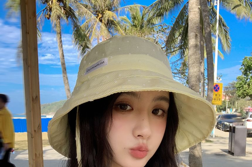 Lettering Bucket Plaid Applique Hat