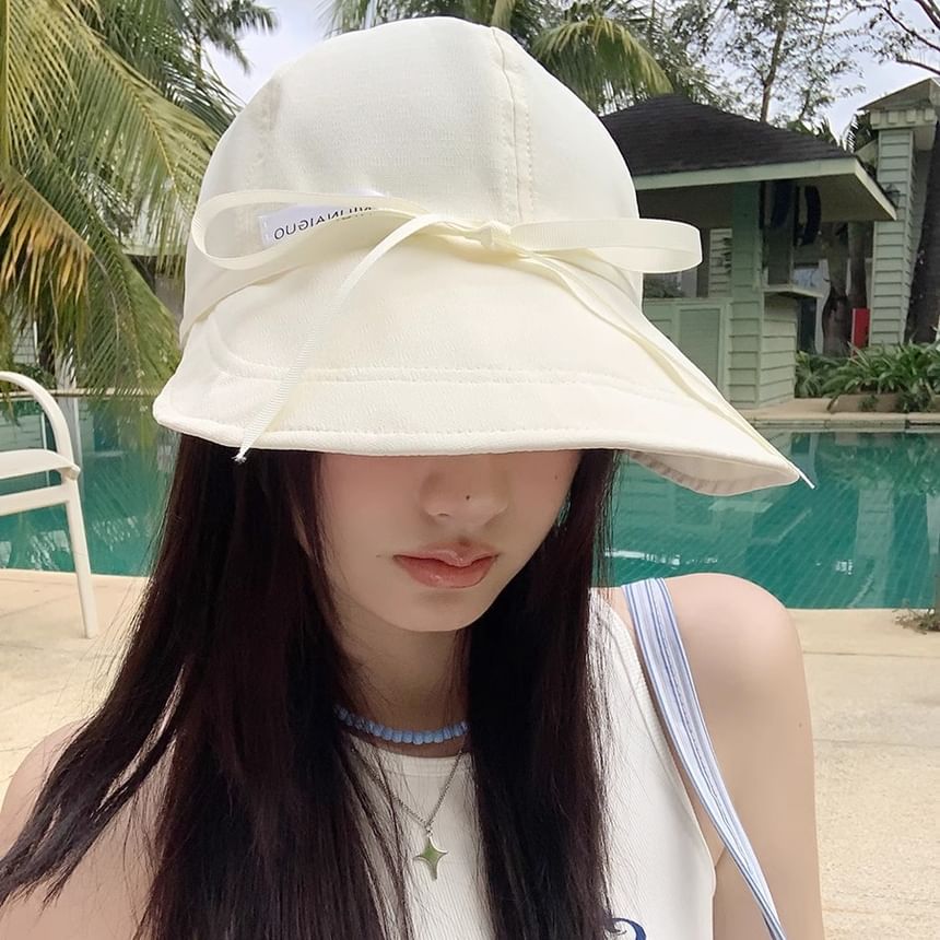 Ribbon Hat Bucket