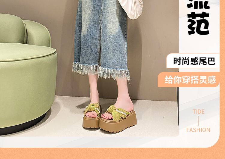 Slide Sandals Faux Platform Pearl Knot Patterned