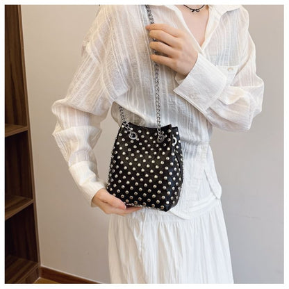 Sequin Embroidered Strap Leaf Faux Studded Chain Bucket / Bag