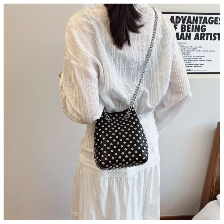 Sequin Embroidered Strap Leaf Faux Studded Chain Bucket / Bag