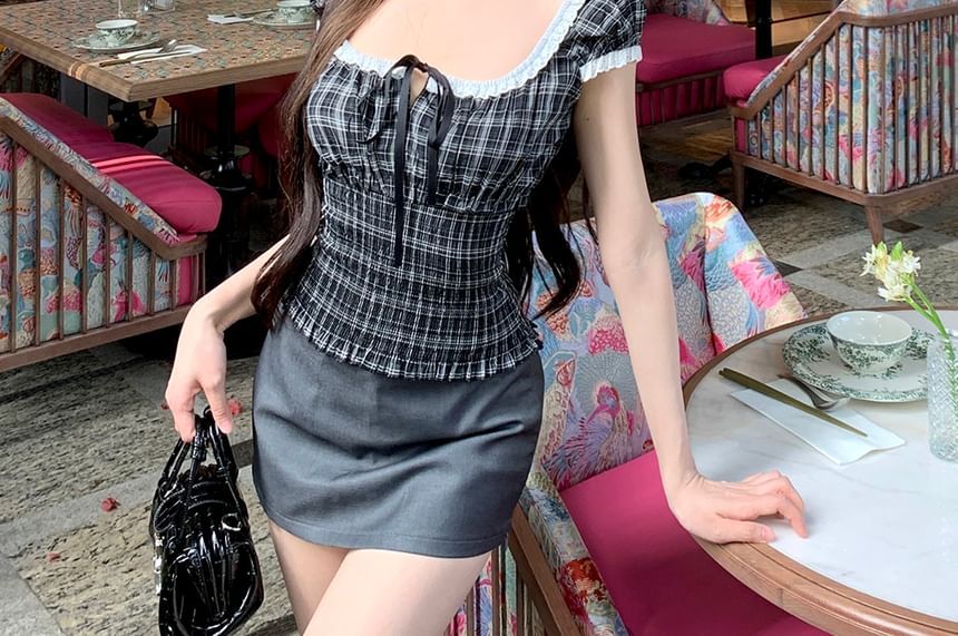 Shirred Top Sleeve Neck Bow Short Square Plaid