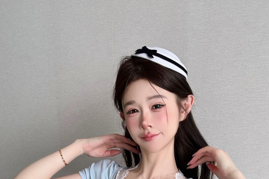 Top Lace Sleeve Short Panel V-Neck Bow