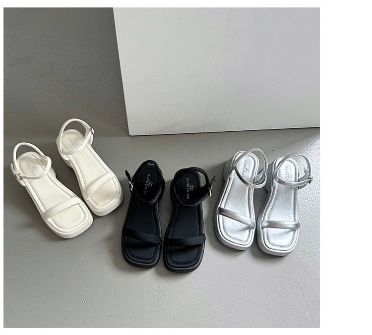 Plain Heel Chunky Sandals