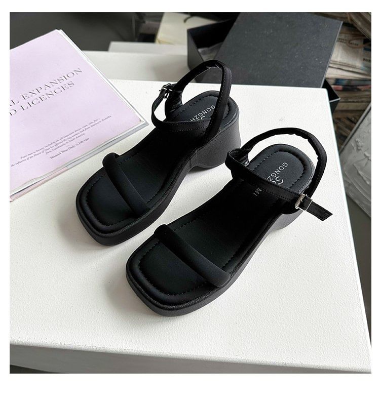 Plain Heel Chunky Sandals