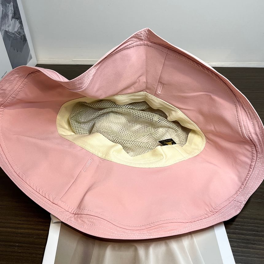 Bucket Hat Lettering