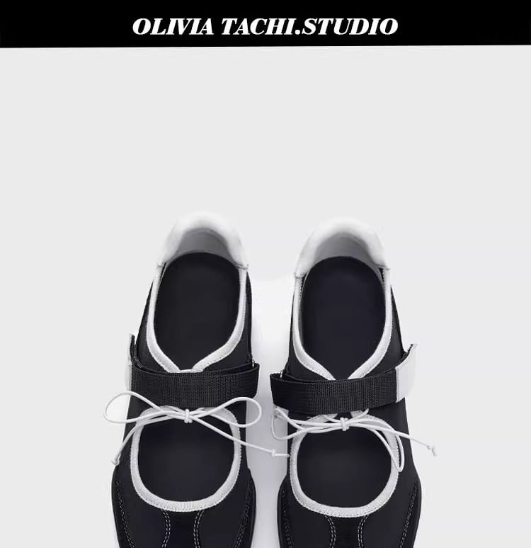 Panel Mary Jane Sneakers