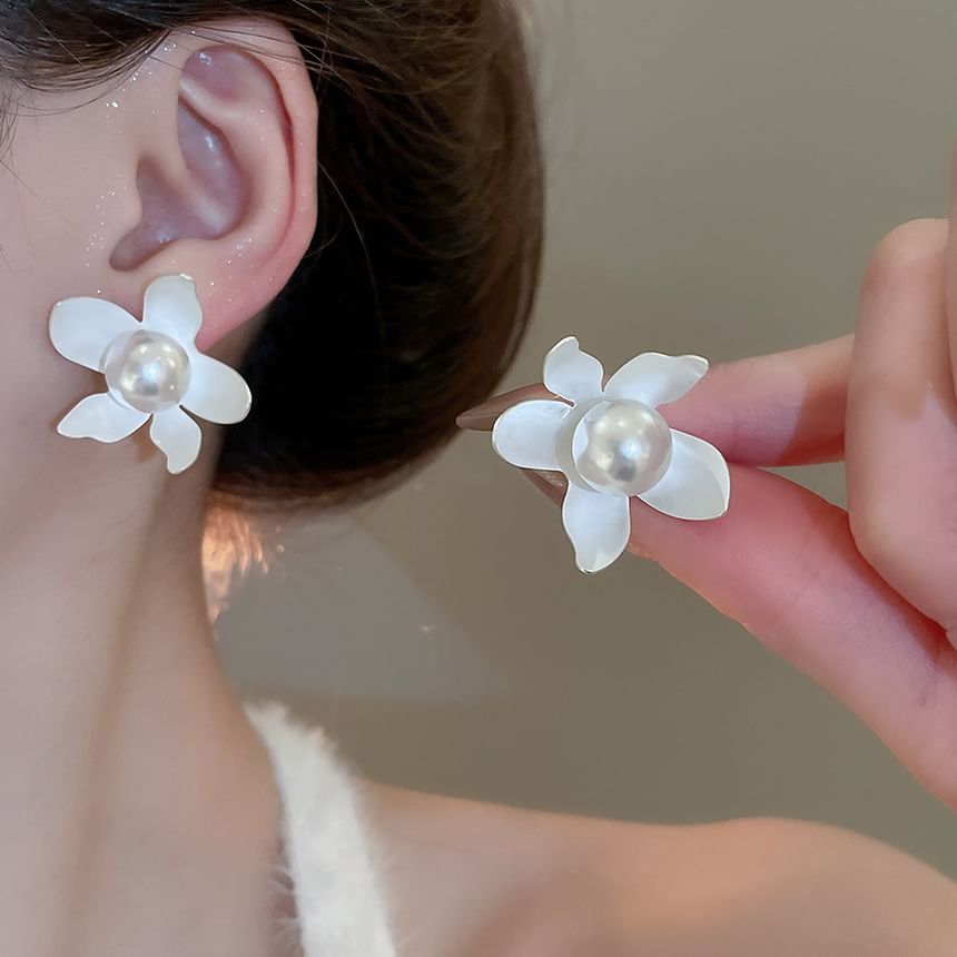 Stud Flower Faux Earring Pearl