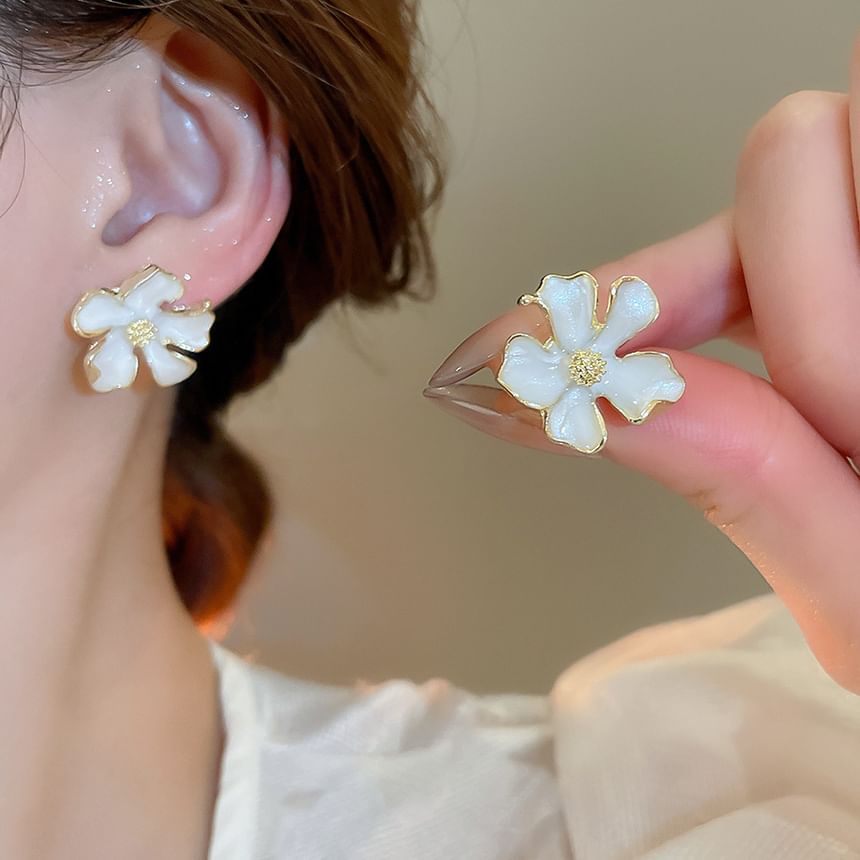 Flower Earring Stud