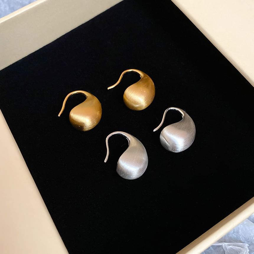 Stud Earring Droplet Hook