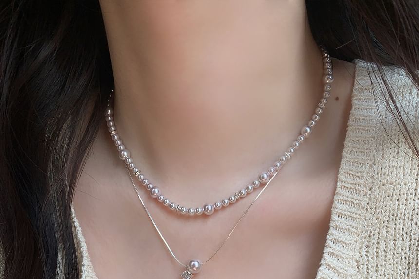 Faux Necklace Pearl