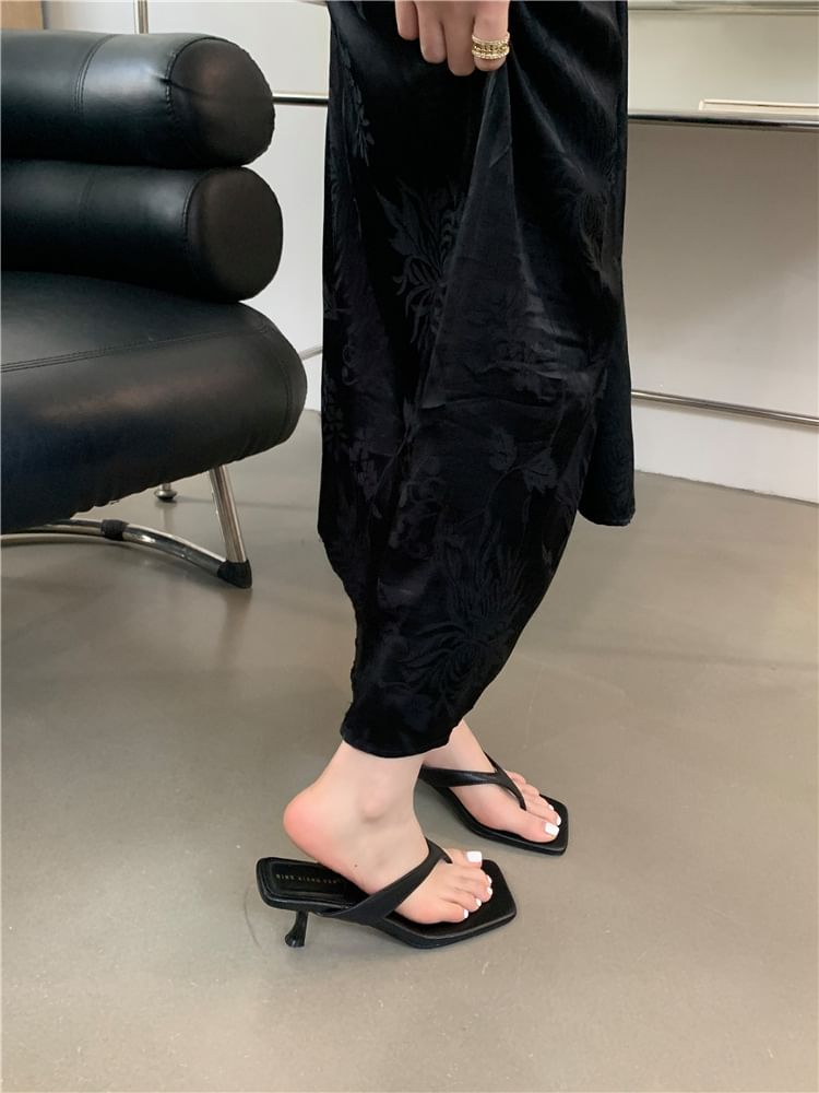 Square Heel Flip-Flops Toe Kitten