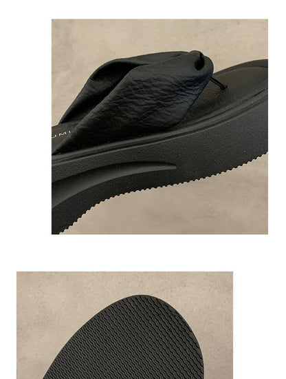 Flip-Flops Ruched Platform