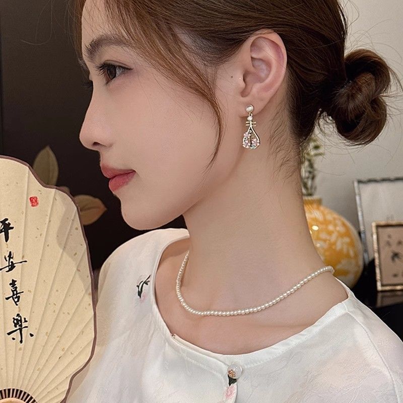 Floral Enamel Pipa Drop Earring