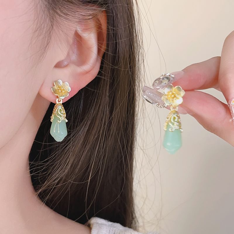Floral Faux Earring Drop Jade