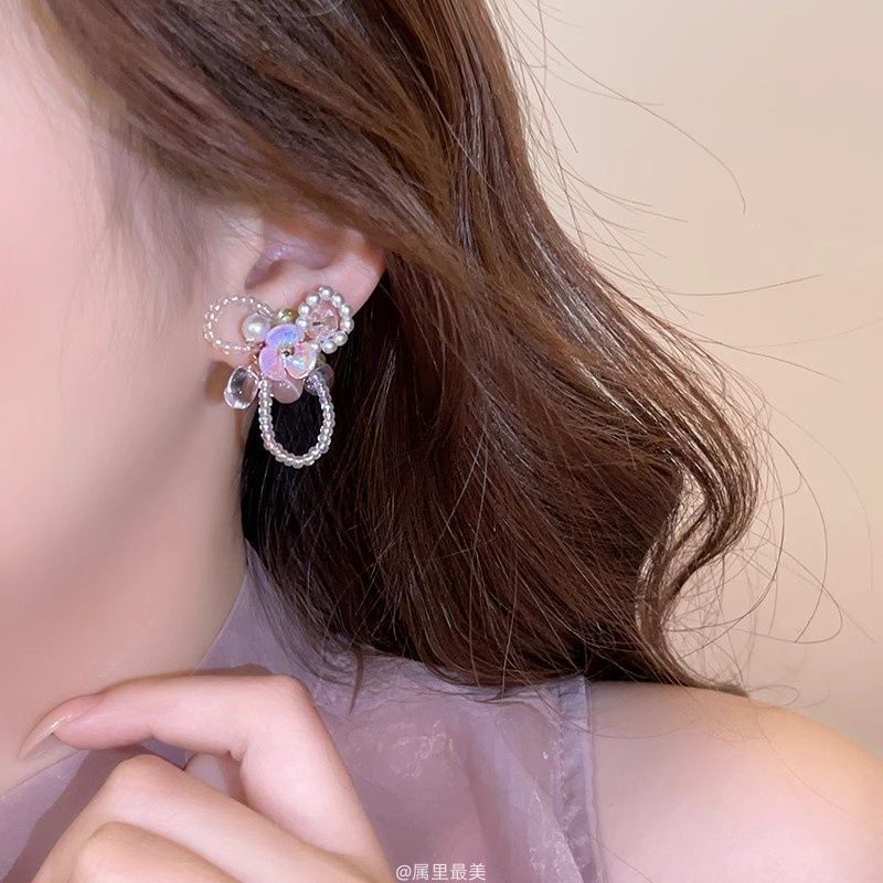 Stud Earring Beaded Floral