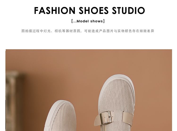 Slip-Ons Platform Buckled