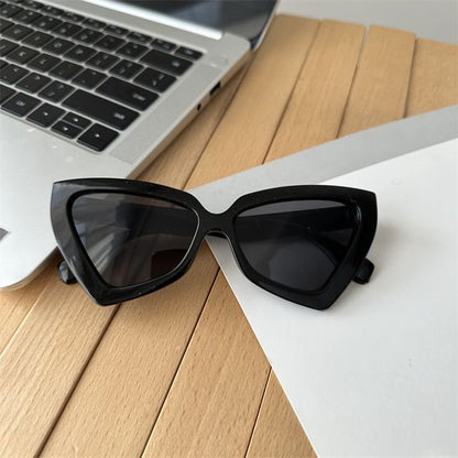 Cat-Eye Oversized Sunglasses