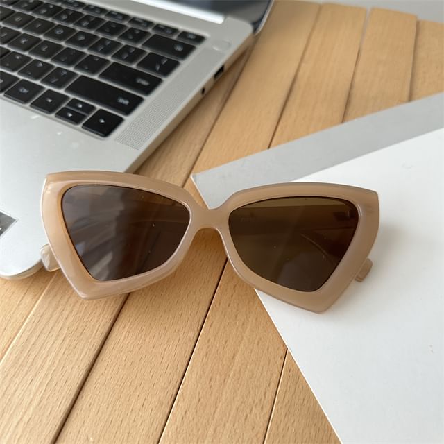 Cat-Eye Oversized Sunglasses