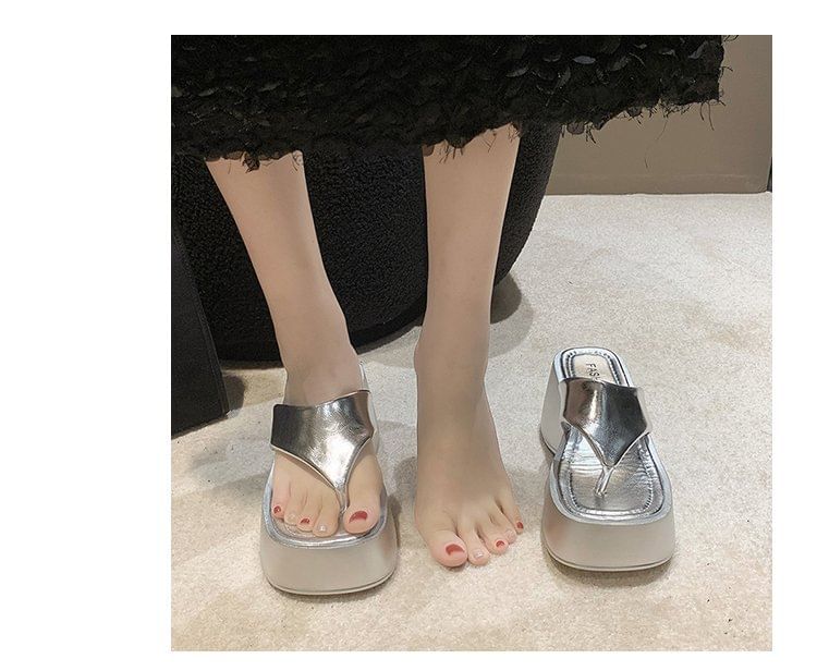 Wedge Platform Flip-Flops Heel