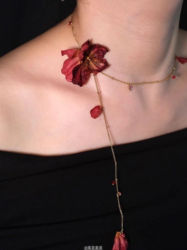 Lariat Necklace Petal Alloy
