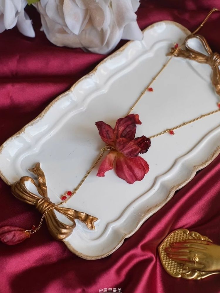 Lariat Necklace Petal Alloy