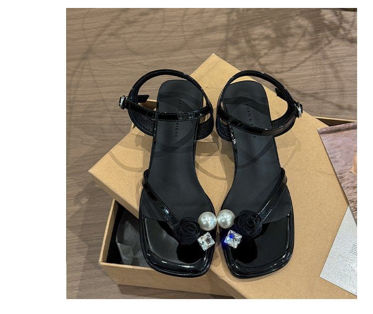 Block Faux Flower Heel Sandals Pearl
