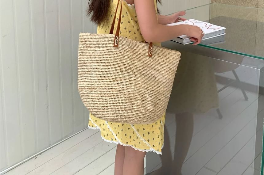 Straw Bag Tote