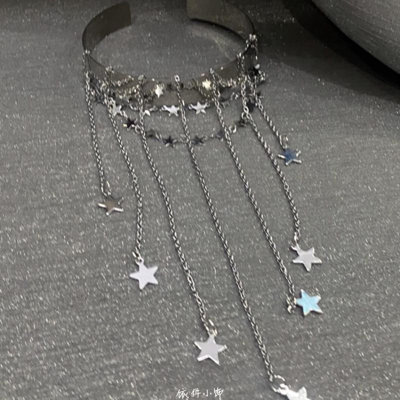 Chain Open Star Fringed Bangle