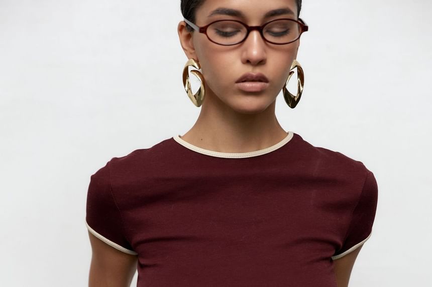 Neck Slim Contrast Fit Short-Sleeve Crop Trim Tee Crew