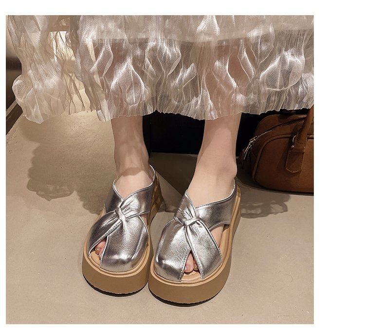 Plain Mules Cross Platform